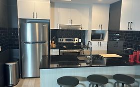 Joli Condo En Basse-Ville - Parking Gratuit 309357